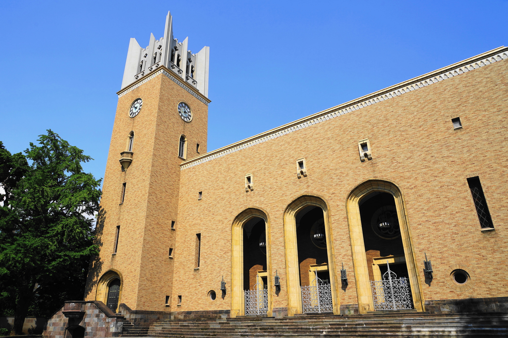 【2025年度版】早稲田大学受験日程完全ガイド！試験日、出願期間、合格発表日、対策方法など紹介のアイキャッチ画像